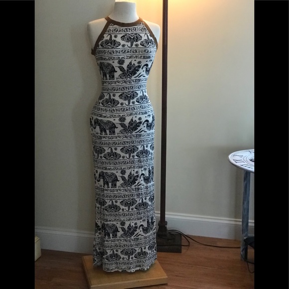 dresses that show off your curves